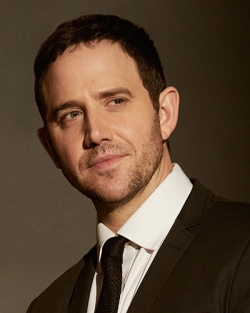 Santino Fontana